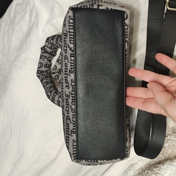 Juicy Couture handbag - Picture 9 of 9